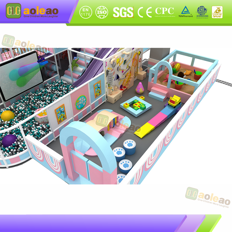 Small Indoor Playground Challenge Slide Maze, Parent-Child Center, Good Experience