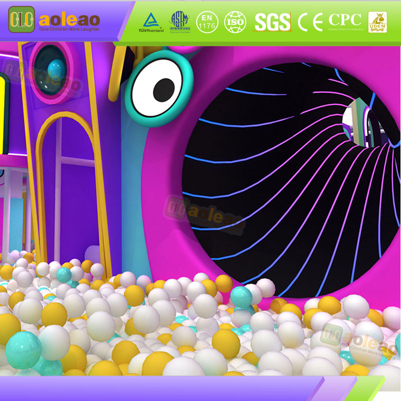Indoor Slide Naughty Castle Spiral S-Slide Design Kids Play Area Smooth No Stuck Clothes