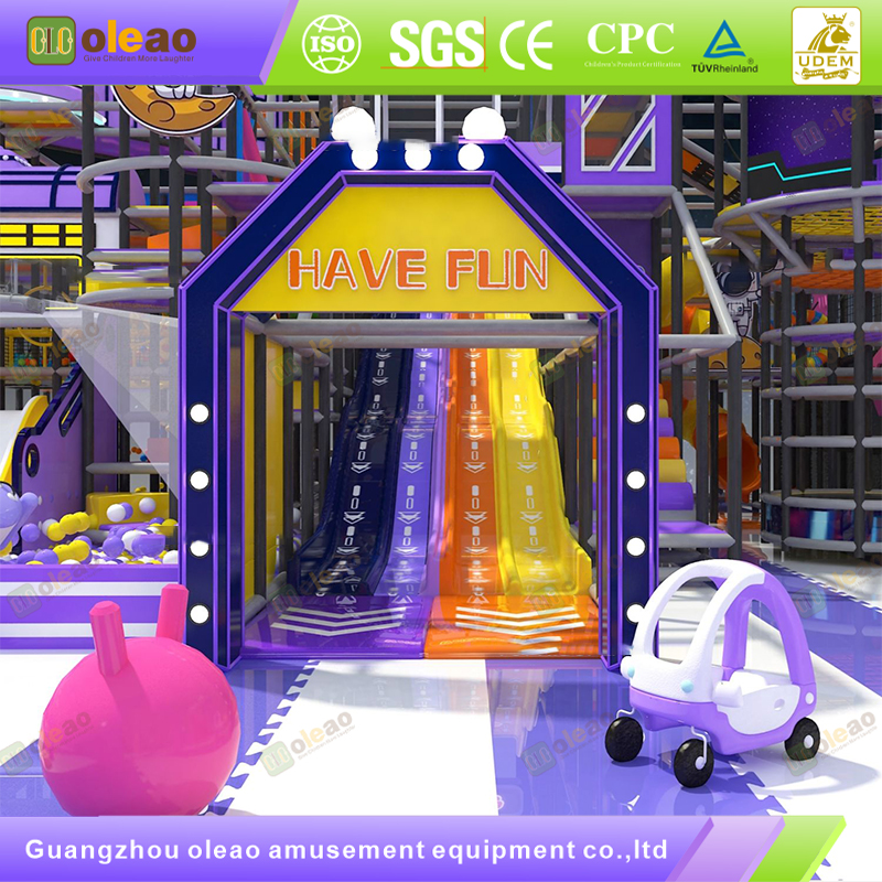 Castle-Style Playground Castle with Trampoline, Rainbow Slide & Tunnel - Mall Atriums/Kids' Parks - High-Value Look, Multi-Play & Durable