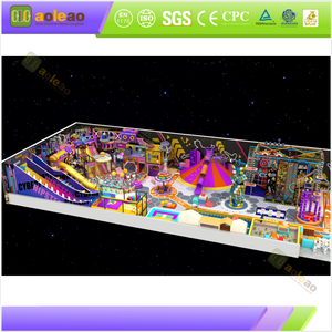 Cyber-Space-Indoor-Spielplatz, vollst&auml;ndiges Layout