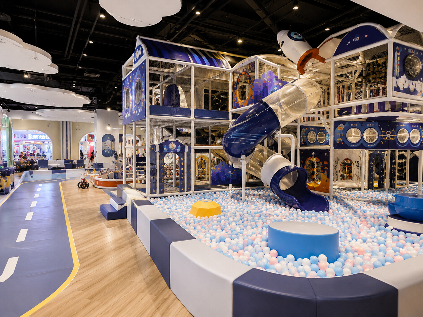 600-1000sqm indoor play center